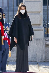 queen-letizia-new-year-s-military-parade-in-madrid-01-06-2021-12.jpg