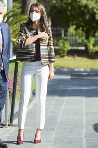 queen-letizia-of-spain-at-mutua-madrilena-foundation-headquarters-in-madrid-04-07-2021-0.jpg