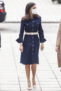 queen-letizia-of-spain-at-presentation-of-a-report-on-the-role-of-women-in-the-economy-in-madrid-04-16-2021-5.jpg