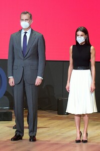 queen-letizia-of-spain-ifema-s-new-branding-presentation-in-madrid-04-13-2021-0.jpg