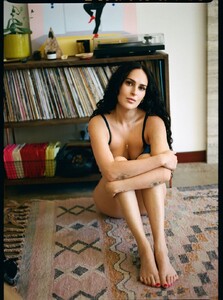 rumer-williws-for-cup-magazine-62-2021-3.jpg