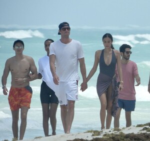 shanina-shaik-and-jasmine-tookes-tulum-05-05-2021-0.jpg