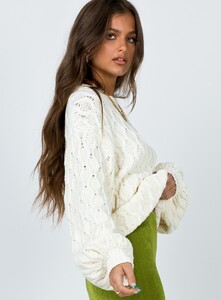 shelby-knit-jumper-cream-3_f47a8ba8-66e3-4853-ac3a-fcf27c5f368d_1800x.jpeg