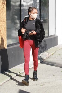 sskai-jackson-heading-to-dwts-studio-in-los-angeles-11-11-2020-0.jpg