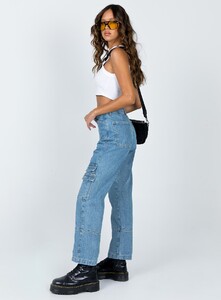 the-stacey-jeans-denim-blue-3_2c40eda2-1797-4262-bd93-7d7306ad0cde_1800x.jpeg