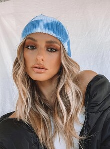 tye-me-down-blue-white-beanie-2_2abff38d-0444-48e3-a76c-d8c9699553d8_1800x.jpeg