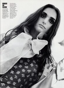 uk_elle_sept_1991_8.thumb.jpg.ffa97cc16e19b8494d84fe14d8538fe5.jpg