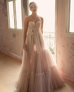 veredgiladibridal_170043919_935527870551806_1386672888506567331_n.jpg