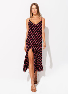 vestido_triya_rolling-stones_fenda.thumb.jpg.edbaa1e8257d1b4940b9d811d7b3f48f.jpg