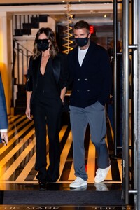 victoria-beckham-and-david-beckham-at-carbone-restaurant-in-new-york-05-25-2021-6.jpg