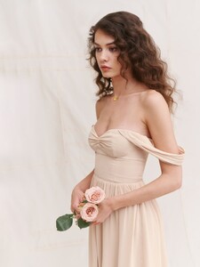 violet-dress-champagne-2.jpeg