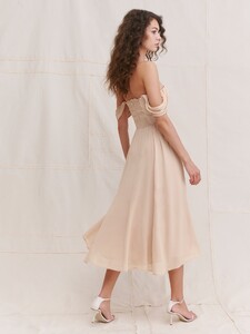 violet-dress-champagne-3.jpeg
