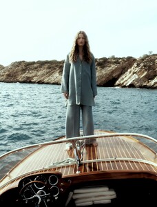 wEditorialSummerseaDesktop7_1.jpg