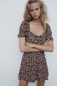 womens-dresses-jumpsuits-zara-floral-print-dress-7.jpg