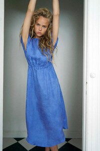 womens-dresses-jumpsuits-zara-flowing-dress-trf.jpg