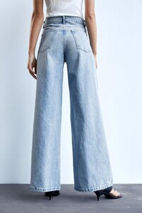 womens-jeans-zara-mid-rise-super-wide-leg-jeans_5.jpg