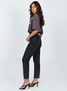 zaiden-jeans-black-3_29737285-9b91-4e96-b696-051c347b1c86_1800x.jpeg