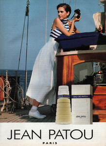 05-VOGUEDEjun94-JEANPATOU-m_Unk-ph_Unk.thumb.jpg.a59f6f371922e9a6334e24a9ca8e96a9.jpg