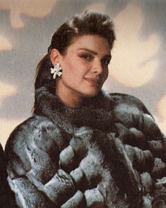 1001907463_WMagazine1988-1990(5).thumb.jpg.fcbcf5084a6745207ec940164f0eb193.jpg