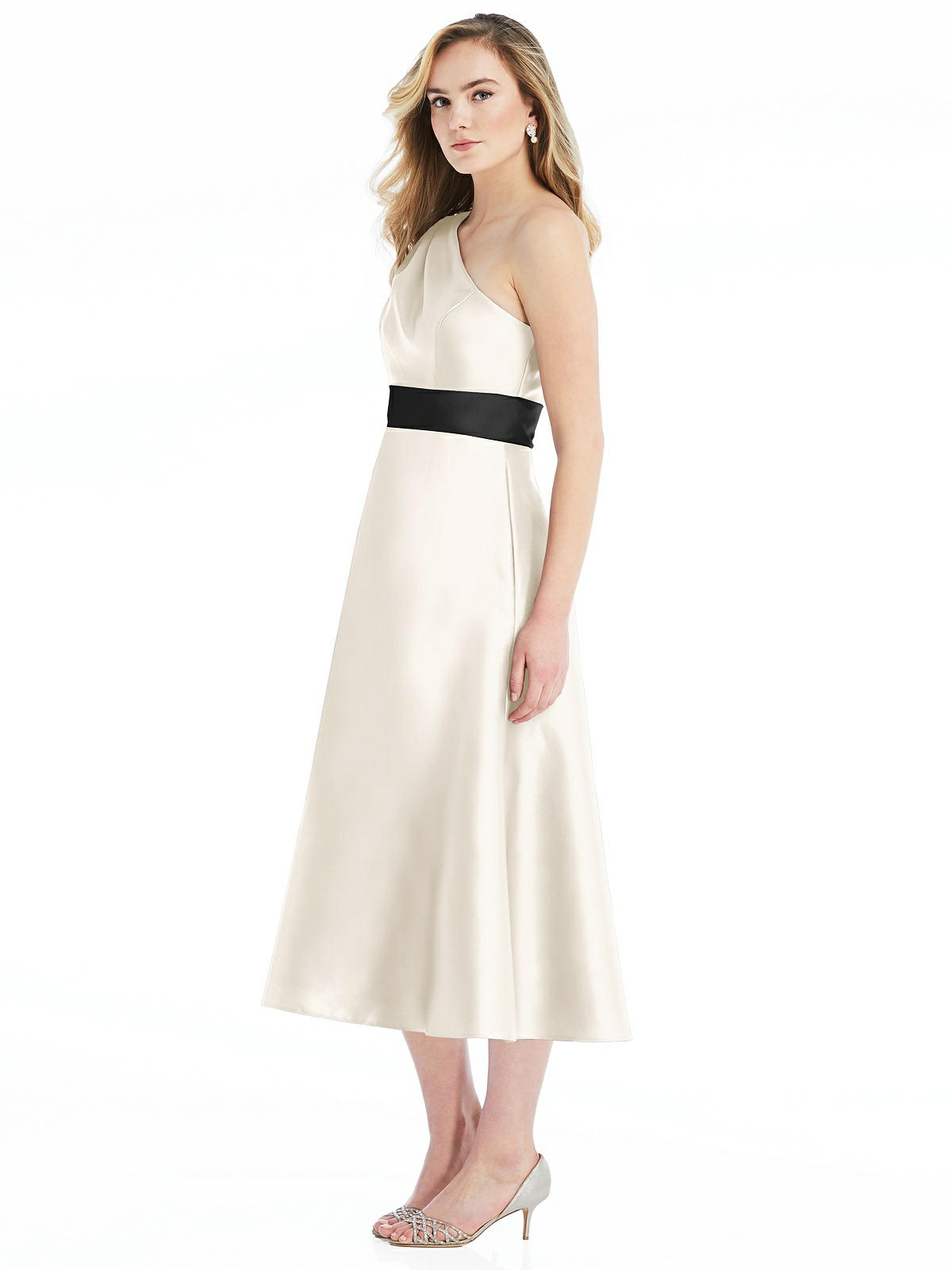 Blonde Dessy Bridal Model ID