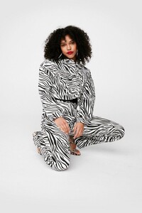 off-white-zebra-print-cropped-denim-jacket (2).jpeg