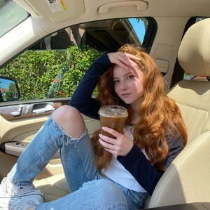 1080full-francesca-capaldi-8.jpg