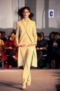 Junko Shimada 1999 Women RTW 43.jpg