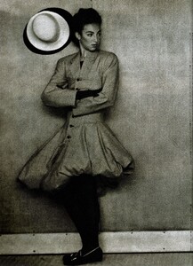 109609324_MarieClaireJapon1988BegaNatashaEmmanuelle(3).thumb.jpg.0480a77683d2cc8f075bda73aaba6937.jpg