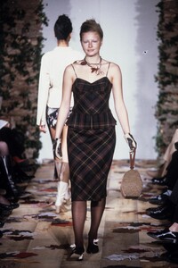 Keita Maruyama 1998 Women RTW 57.jpg