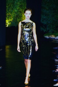 1126136276_DolceGabbanaSpring1999(30).thumb.jpg.c55861cec7f4b07b92ae468ada21e290.jpg