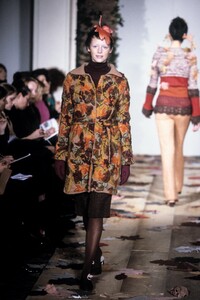 Keita Maruyama 1998 Women RTW 52.jpg