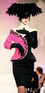 1182898169_FashionNewsJapan1990Unknown(4).thumb.jpg.28851482d0a226cb8af20d581c39c512.jpg