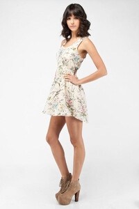 vanilla-floral-open-back-dress (3).jpg