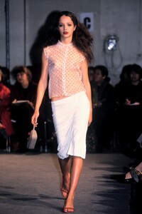 Junko Shimada 1999 Women RTW 3.jpg