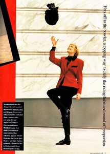 1336093115_VogueAustraliaMarch1985EasyRiderRichardBailey1.thumb.jpg.dd51a7ae9e70af7042fb9727e72ad76f.jpg