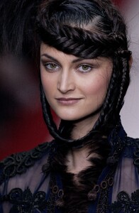 034a-jean-paul-gaultier-fall-2002-couture-details-kasia-pysiak (2).jpg