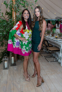 Nina+Agdal+Hamptons+Magazine+Celebrates+Hamptons+nHDdnKHM-Rjx.jpg