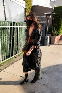       cox080621BZNimage119.jpg