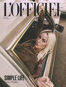 L'Officiel Ukraine 621.jpg