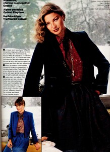 1471094881_EleganceParisFall-Winter81-82(63).thumb.jpg.52f4b0b6465f73fb03d1c1658ab864db.jpg