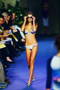 148444769_ChloeSpring1999(16).thumb.jpg.2aca06cceff9bf0f64729349b593386c.jpg