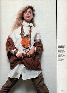 1489770710_65-GRAZIAIT12mar1989-m.CaraLeighph.DavidKen.thumb.jpg.31b9edb6b7c99bef684a65863823b31d.jpg