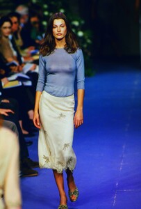 1536006732_ChloeSpring1999(22).thumb.jpg.26b2bc9b395592dabfb6c973c617ee50.jpg