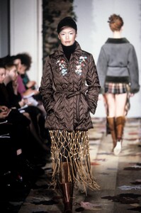 Keita Maruyama 1998 Women RTW 49.jpg