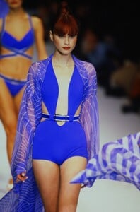 1656905720_herve-leger-ss-1997(10).thumb.jpg.2e7c7478fda13da0216350204ea5ef04.jpg