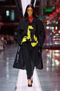 Mika Schneider Ferrari Spring 2022 RTW 1.jpg