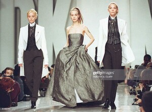 1704514062_Nina-f95dkny--51583761-.thumb.jpg.6b50c60d80234a9c9243d3a693bfd23c.jpg