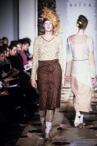 Keita Maruyama 1998 Women RTW 69.jpg