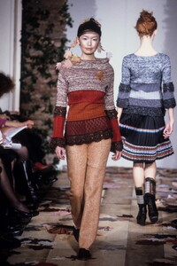 Keita Maruyama 1998 Women RTW 24.jpg