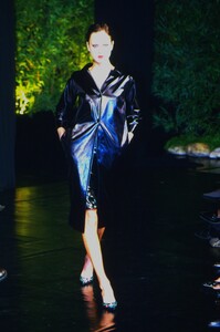 1733116553_DolceGabbanaSpring1999(14).thumb.jpg.7962072394de9142ccf763817d4f0c69.jpg